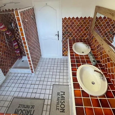 Willa De Caractere! Sereine, Piscine, Plages 5mns! *