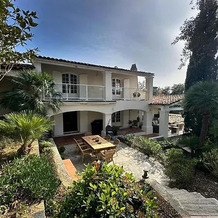 Villa De Caractere! Sereine, Piscine, Plages 5mns!
