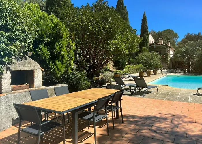 De Caractere! Sereine, Piscine, Plages 5mns! * ميناء غيرمود